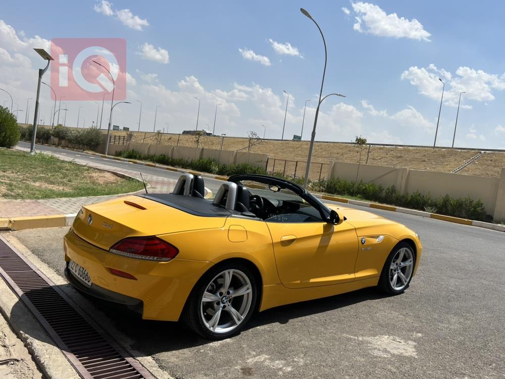 بی ئێم دەبڵیو Z4